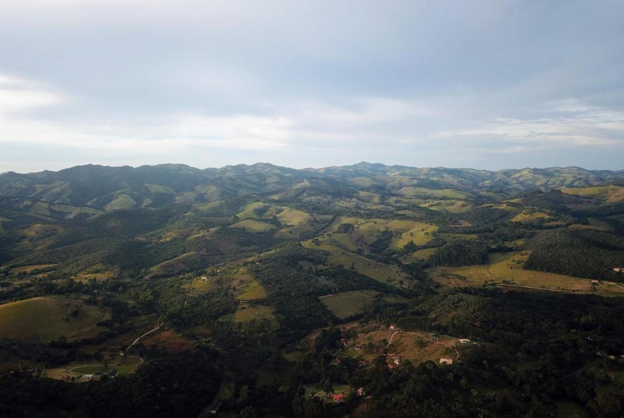 Chales Vinhas Da Harmonia L Pousada Em Cunha Sp المظهر الخارجي الصورة